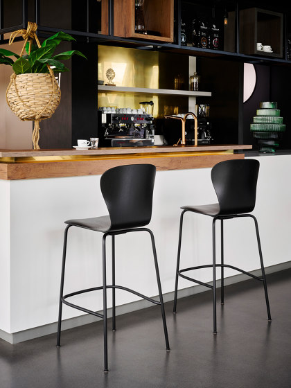 S 220 H | Bar stools | Thonet