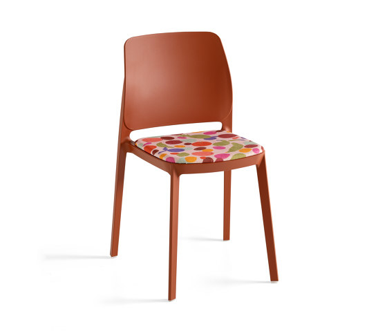 T!PA Ika Jane | upholstered | Chairs | Pointhouse