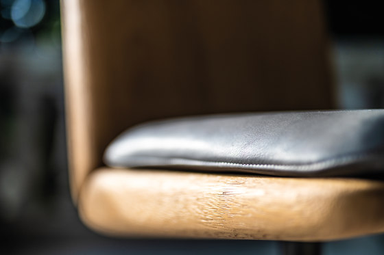 LINFA Chair | Chaises | Baxter