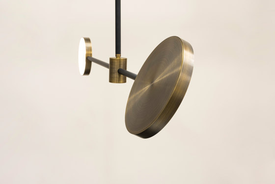 Motion | S 23—04 - Burnished Brass | Lampade sospensione | Empty State