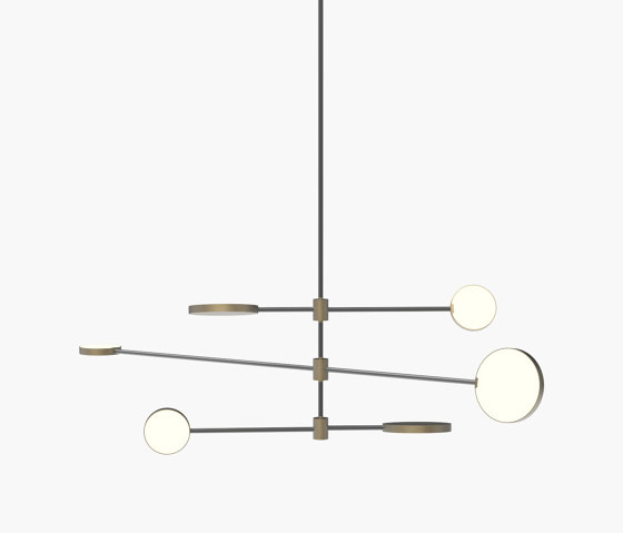 Motion | S 23—10 - Burnished Brass / Black Anodised | Lámparas de suspensión | Empty State