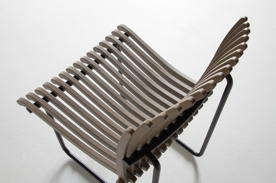 SLAT chair | Chaises | CondeHouse