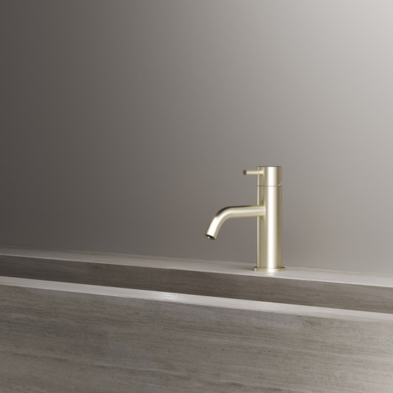 Como 01 | Wash basin taps | Vallone