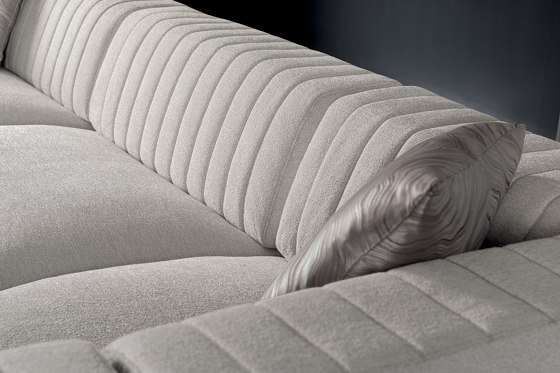 Young | Sofas | Longhi S.p.a.