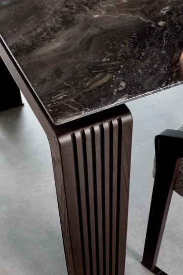 Dominic | Dining tables | Longhi S.p.a.