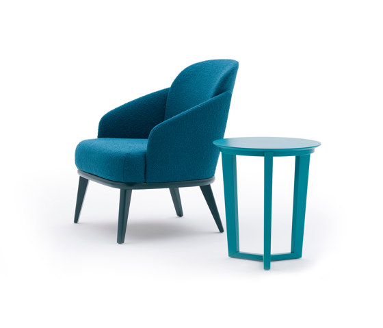 Wings 5141 | Armchairs | Montbel