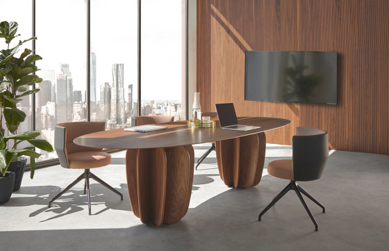 Coral Table | Dining tables | Punt Mobles