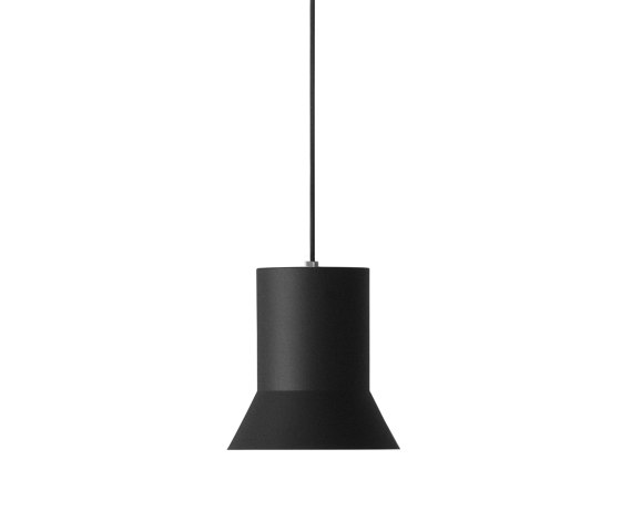Hat Lamp Medium EU Black | Lampade sospensione | Normann Copenhagen