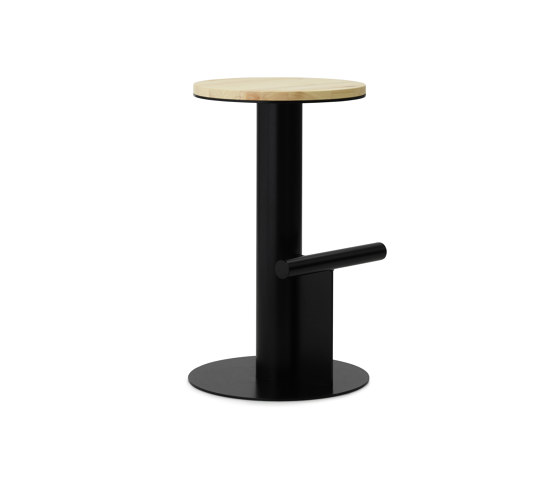 Pole Barstool 65 cm Pine/Black | Sedie bancone | Normann Copenhagen