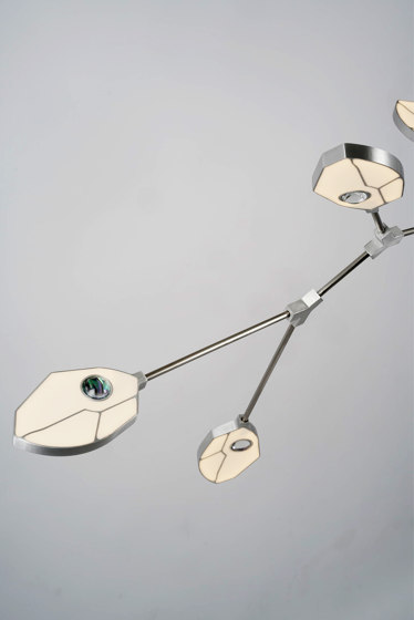 Joni Config 2 Small Contemporary LED Chandelier | Lámparas de suspensión | Ovature Studios