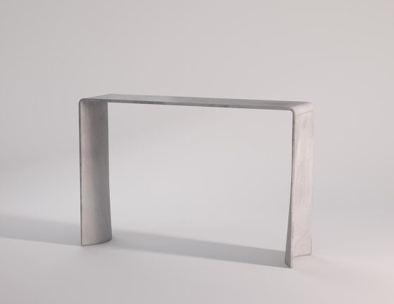 Tadao High Console Table | Mesas consola | Forma & Cemento
