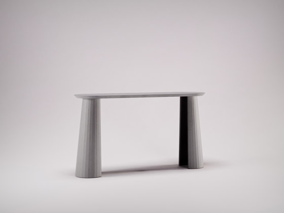 Fusto Console Table I | Mesas consola | Forma & Cemento