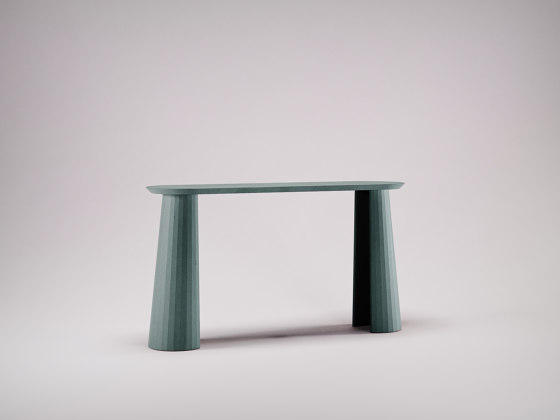 Fusto Console Table I | Mesas consola | Forma & Cemento