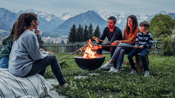 BOWL 57 Fire Bowl with star stand | Fire bowls | höfats
