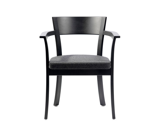 S234 armchair | Stühle | Gärsnäs