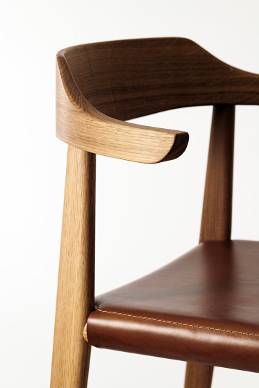 Hedda bar stool | Bar stools | Gärsnäs