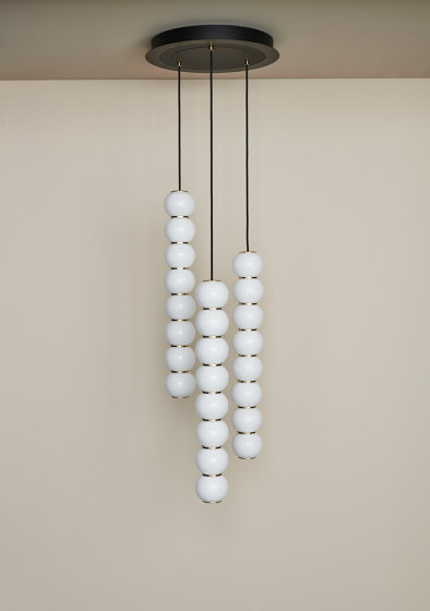 Pearls Double Chandelier 3 | Lámparas de suspensión | Formagenda