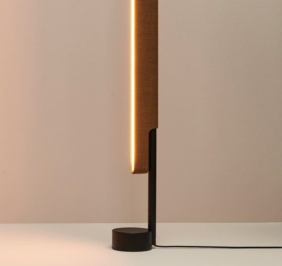 Profile Floor Vertical | Free-standing lights | Formagenda