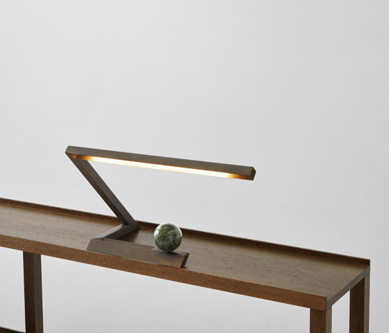 Oud Lamp - Sandblasted Steel | Luminaires de table | Resident