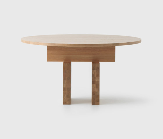 Plane Dining Table Round -  Natural | Tables de repas | Resident