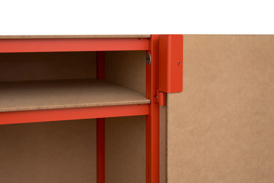 P100 | Cabinet, Nature / RAL 2001 red orange | Armoires | Magazin®