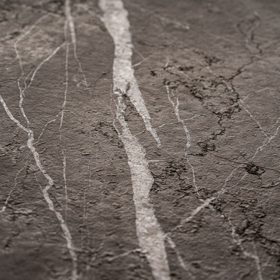 Corteccia Stone Finishes | Noce | Panneaux en pierre naturelle | Mondo Marmo Design