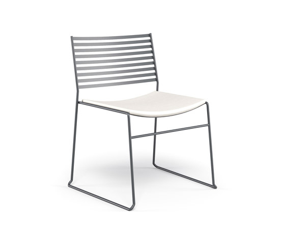 Aero Lounge chair | 023 | Armchairs | EMU Group