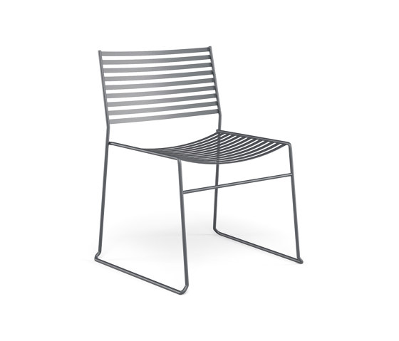 Aero Lounge chair | 023 | Poltrone | EMU Group