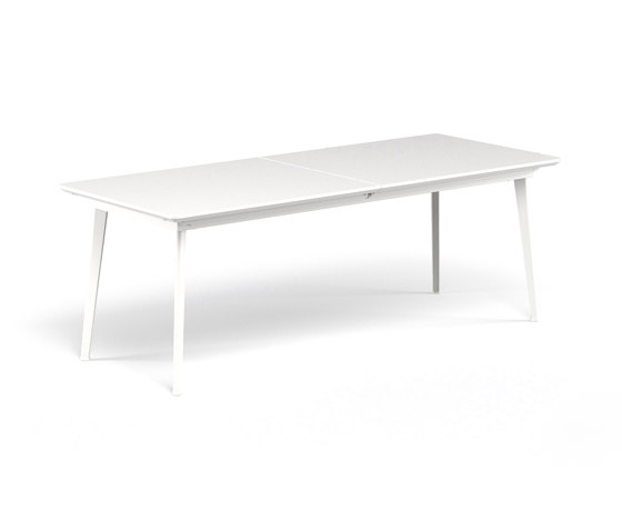 Plus4 8+4 seats extensible table | 3486 | Dining tables | EMU Group