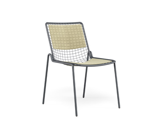 Rio R50 Chair | 790 | Chairs | EMU Group