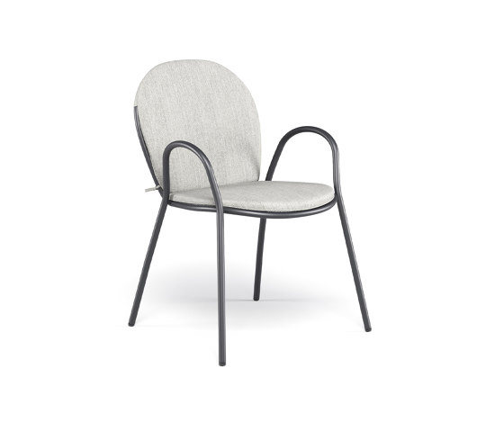 Ronda Armchair | 116 | Chairs | EMU Group