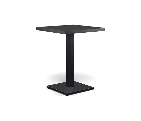 Round 2 seats square table | 472 | Dining tables | EMU Group