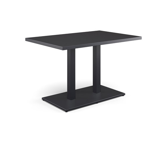 Round 4 seats rectangular table | 474 | Tables de repas | EMU Group