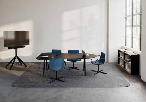 Slide V-shaped meeting table | Mesas contract | RENZ