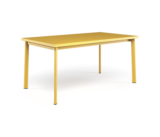 Star 4 table | 307 | Dining tables | EMU Group