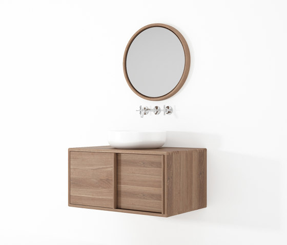 East Bath ROUND HANGING MIRROR | Mirrors | Karpenter
