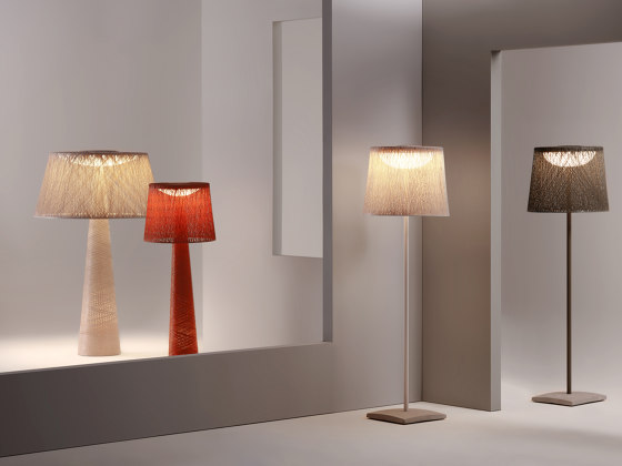 Wind 4067 Floor lamp | Free-standing lights | Vibia