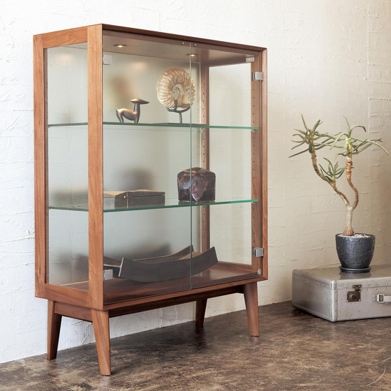 WING LUX Curio Case GDD-80 | Display cabinets | CondeHouse