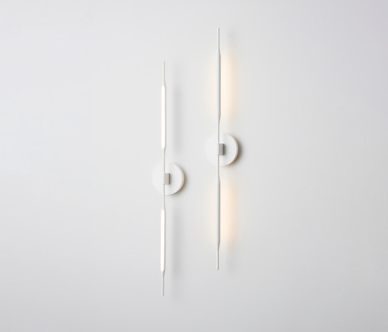 Reed Wall Light matt-white powdercoat | Lampade parete | Tom Kirk Lighting