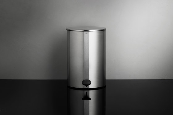Reframe Collection | Pedal bin - brushed steel | Pattumiera bagno | Unidrain