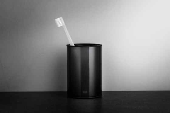 Reframe Collection | Toothbrush holder - black | Toothbrush holders | Unidrain