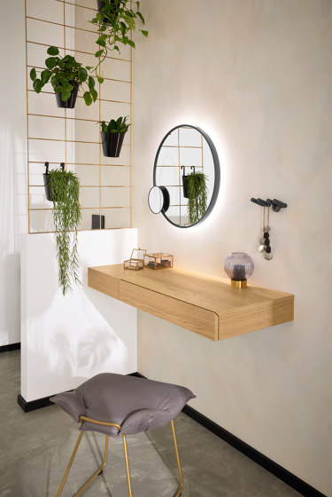Round mirror including vanity mirror 5x, 1000 x 1000 x 50 mm, matt white frame with indirect lighting | Miroirs de bain | Vigour