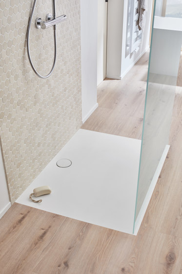 Shower tray solid surface white 100 x 100 cm matt white anti-slip with drain cover | Bacs à douche | Vigour
