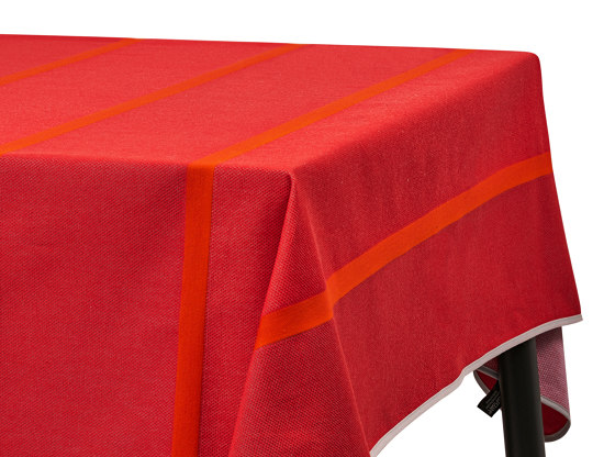 Equipe | Tablecloth, square, red / light red | Accesorios de mesa | Magazin®