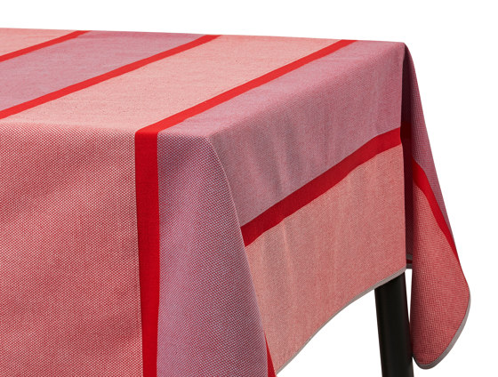 Equipe | Tablecloth, square, red / light red | Accesorios de mesa | Magazin®
