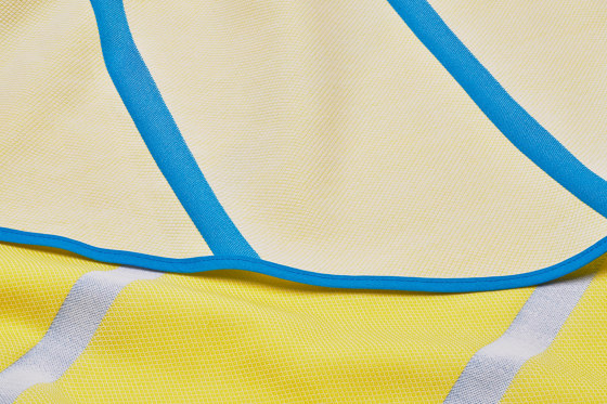 Equipe | Tablecloth, round, yellow / white | Accessoires de table | Magazin®