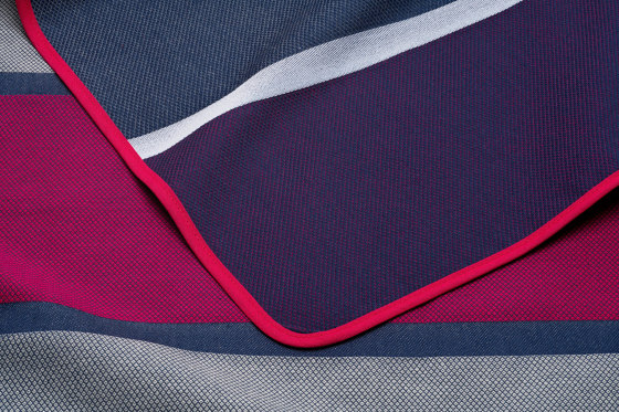 Equipe | Table runner, blue / pink | Dining-table accessories | Magazin®