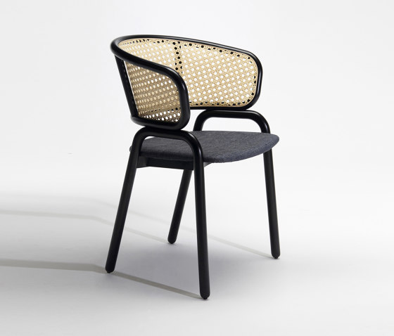 frantz 981 | Chairs | LIVONI 1895