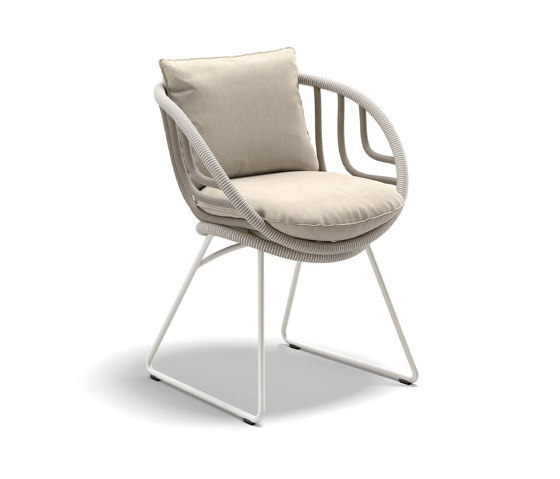 KIDA Armlehnstuhl | Stühle | DEDON