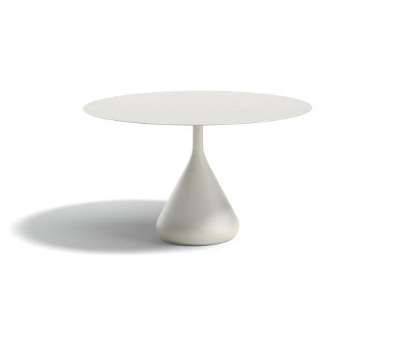 SATELLITE Low Dining Table | Coffee tables | DEDON